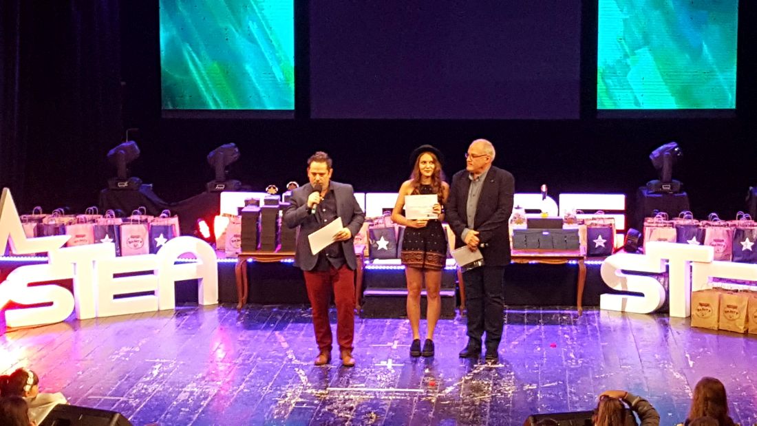 20181013_191229 Premiul Tinere Talente.Karina Luncanu.1100 (foto Alina Dragomir)
