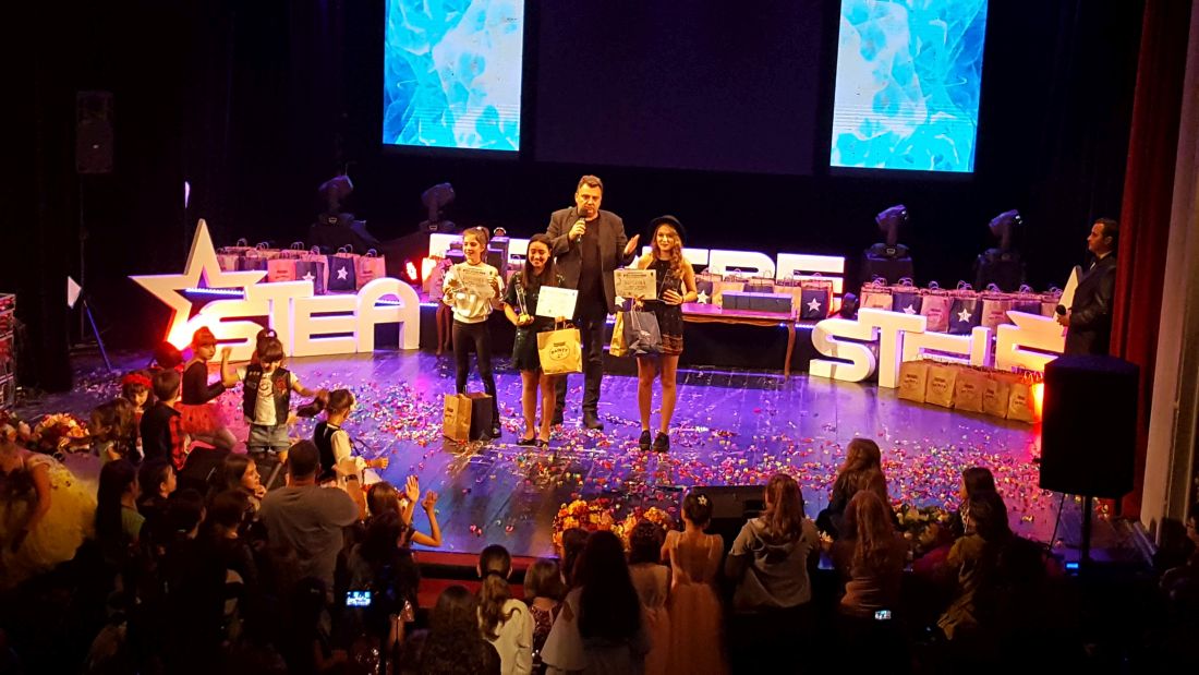 20181013_194142 Cele 3 trofee.1100 (foto Bogdan Dragomir)