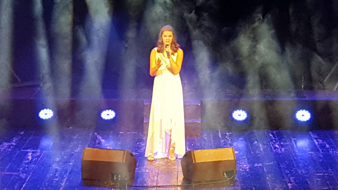 20181110_130014 Premiul Tinere Talente - Ioana Mirti la Festiv. Neghinita 2018.1100 (foto by Bogdan Dragomir)