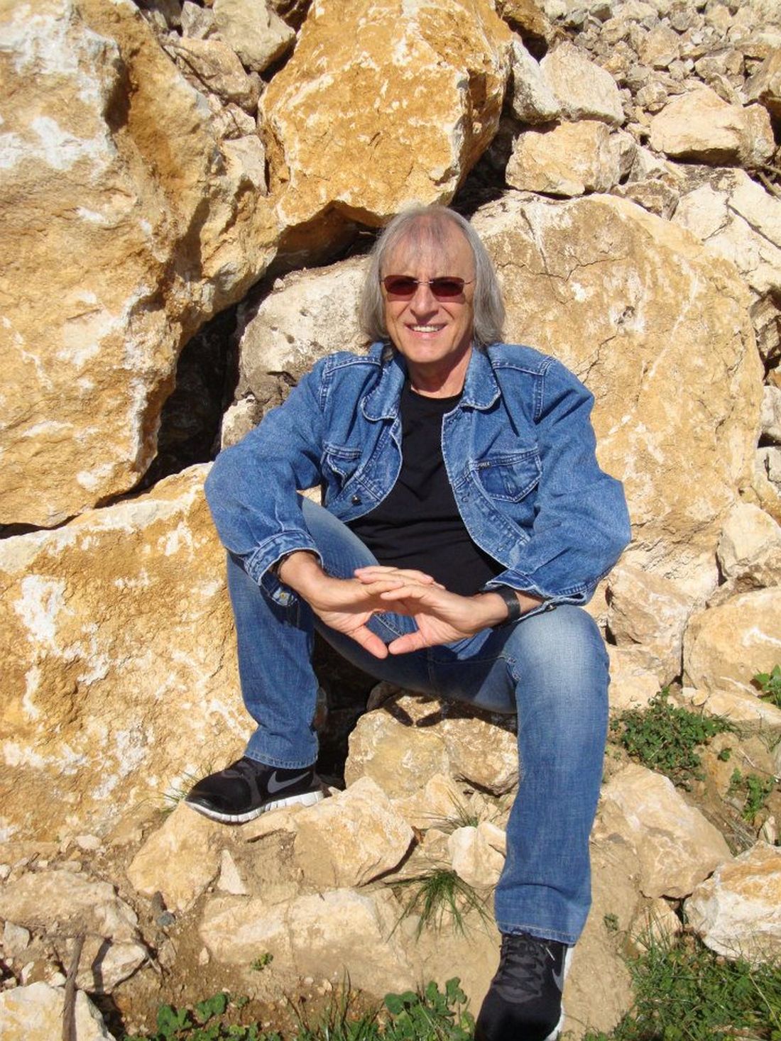 72932_332631913520820_465592668_n Mihai Constantinescu.1100 (facebook.com-photo.Mihai Constantinescu)
